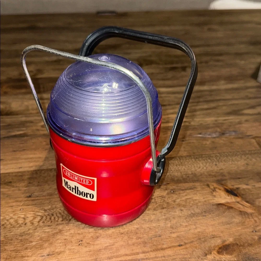 vintage Marlboro Unlimited red nightlight lantern flashlight camp light